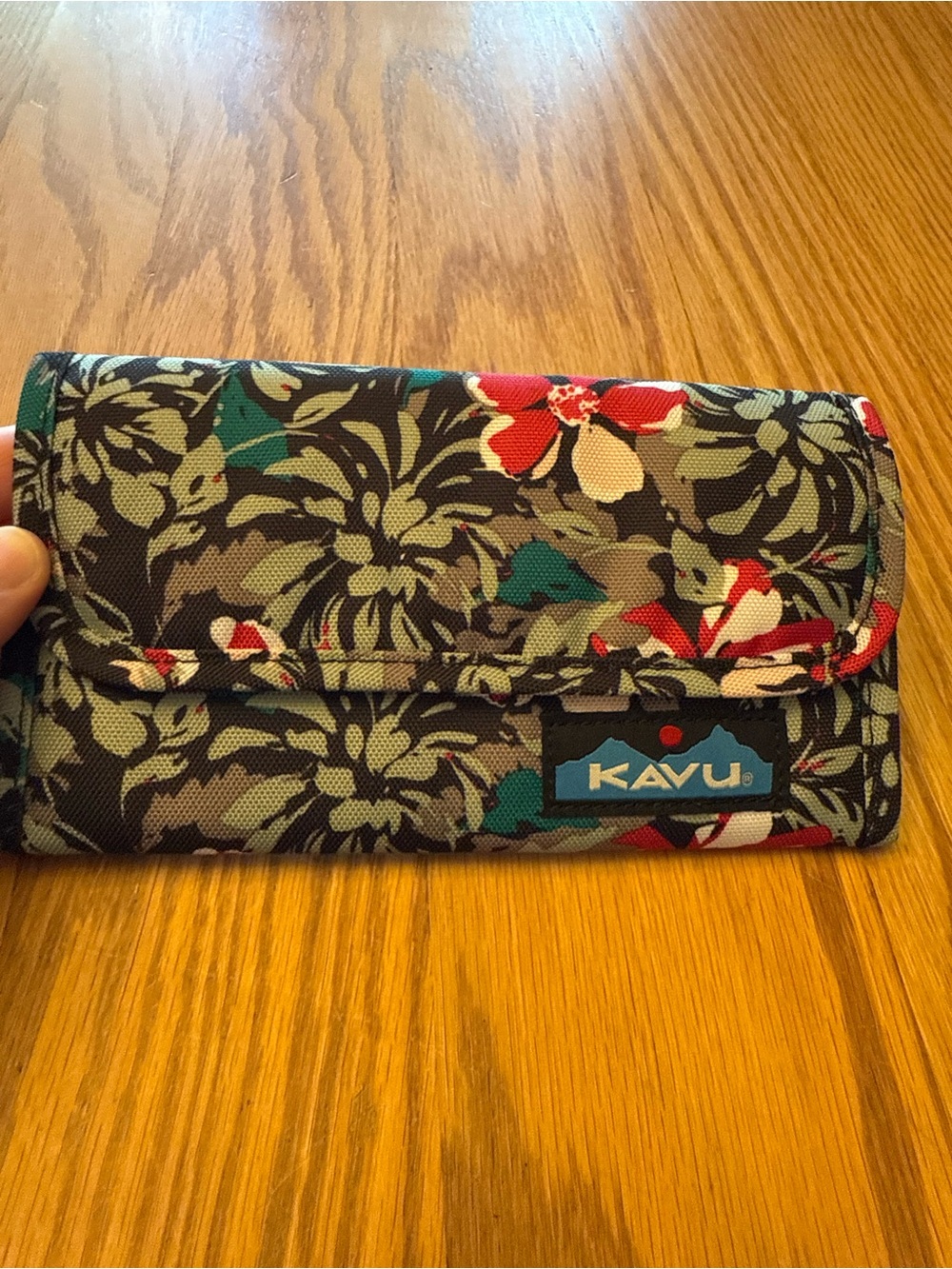 Kavu Floral Canvas Wallet